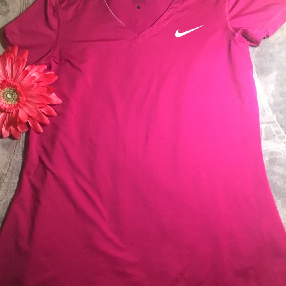 Nike pro shirt short sleeve women’s